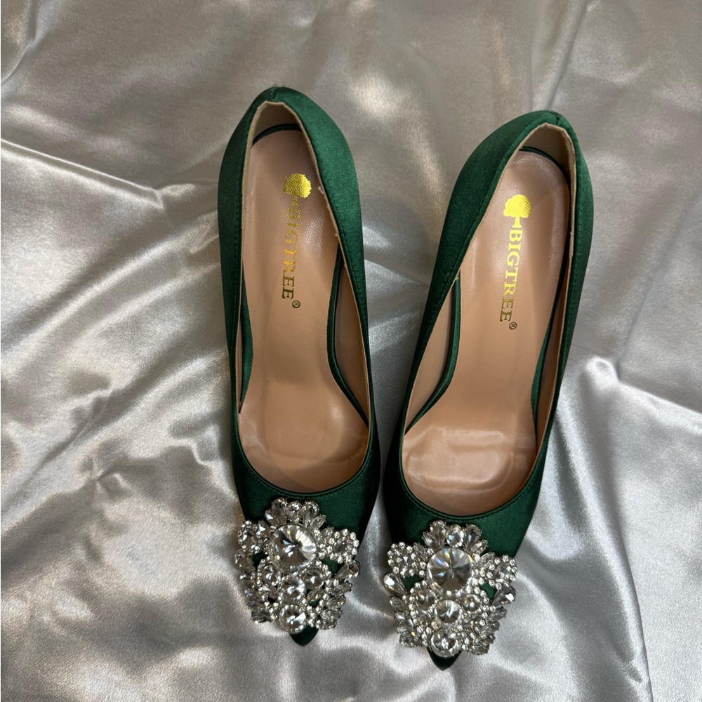 Satin green Stiletto heels 3.9 inches size 7.5 Rhinestone - Picture 5 of 7